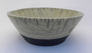 vaso conico in raku dolce